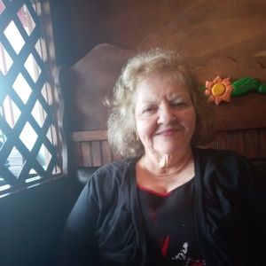 Meet your Posher, Linda